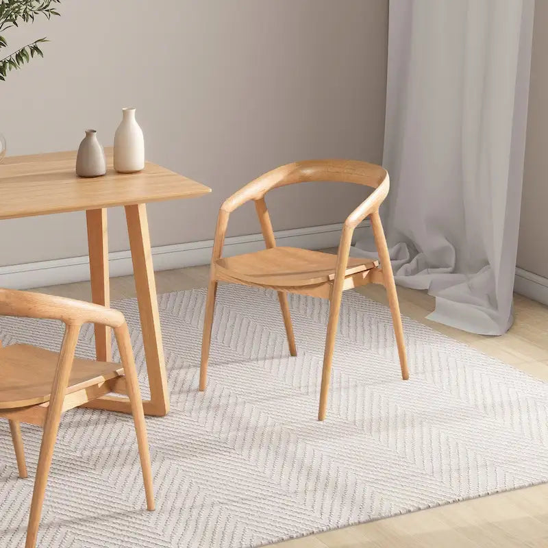 Chaise de salle à manger en chêne sculpté