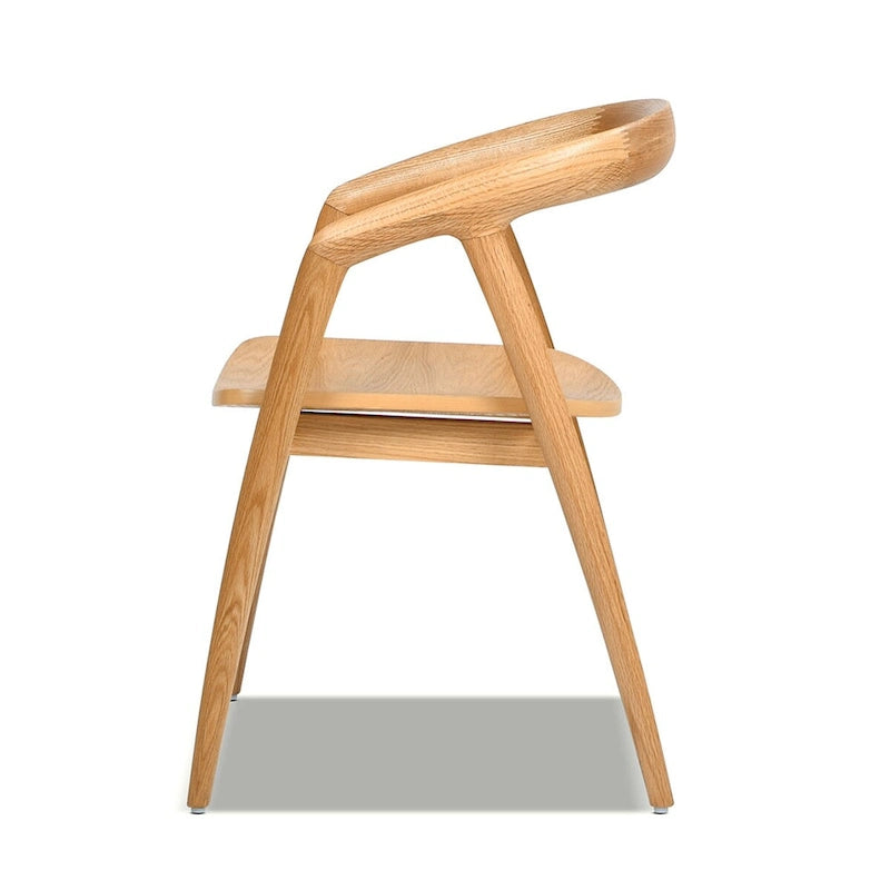 Chaise de salle à manger en chêne sculpté